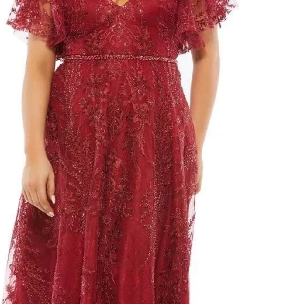 Mac Duggal Elegant Burgundy Lace Madi Dress